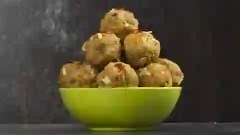पोहा के लड्डू of शक्ति बढ़ाएंगे पोहा के लड्डू, 